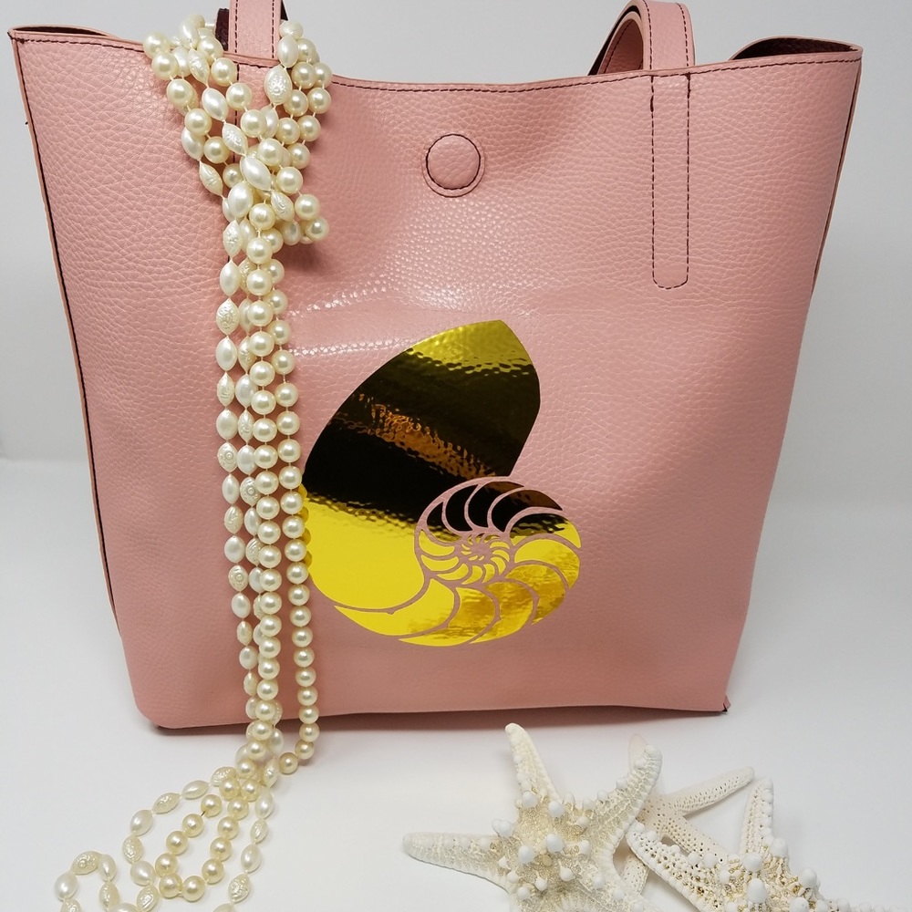 New Coastal Chic Tote!